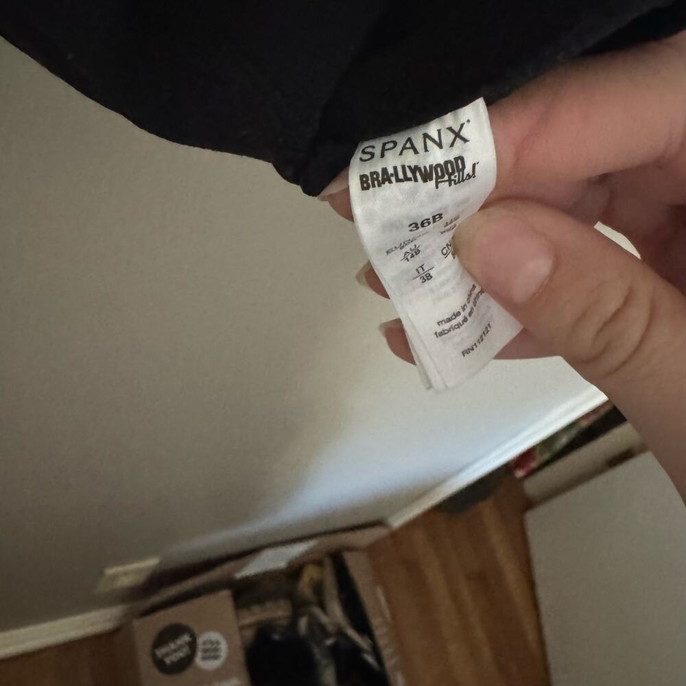 SPANX Black Front Clasp Bra Size 36B thick strap - Picture 7 of 7
